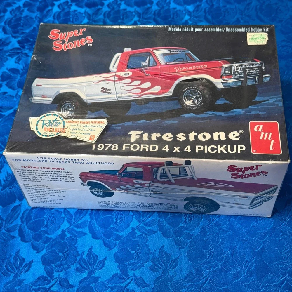 AMT 1978 Ford 4x4 Pickup Super Stones Firestone 1/25 Model Kit Retro Deluxe‎